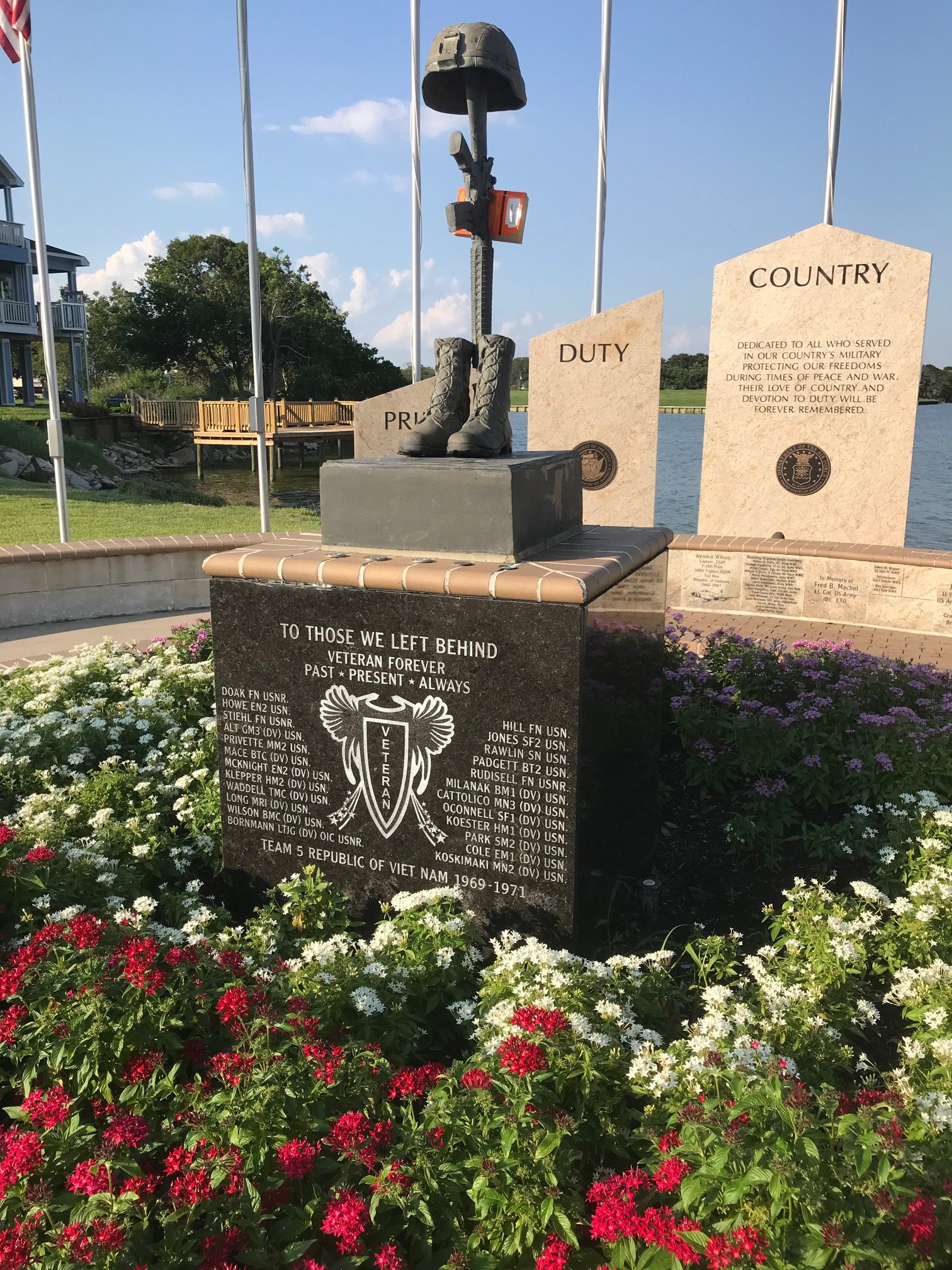 Palm Coast honors 9/11 victims, dedicates 'Survivor Tree' plaque, Observer  Local News